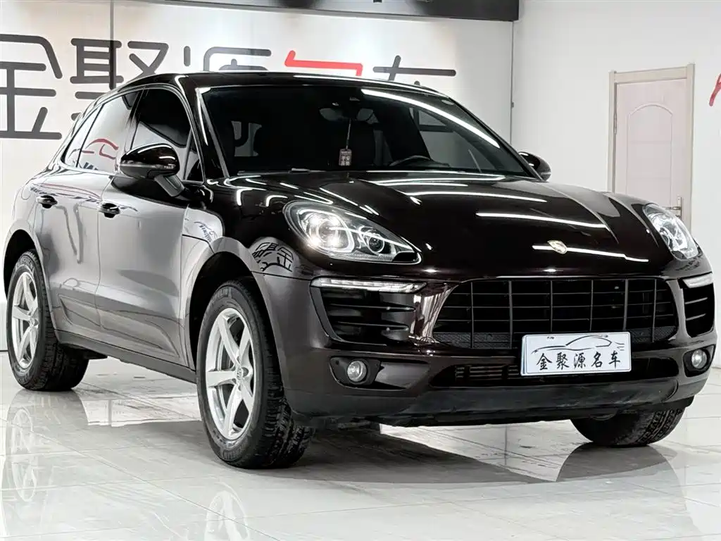 Macan 2017 Macan 2.0T купить на сайте DeffCars