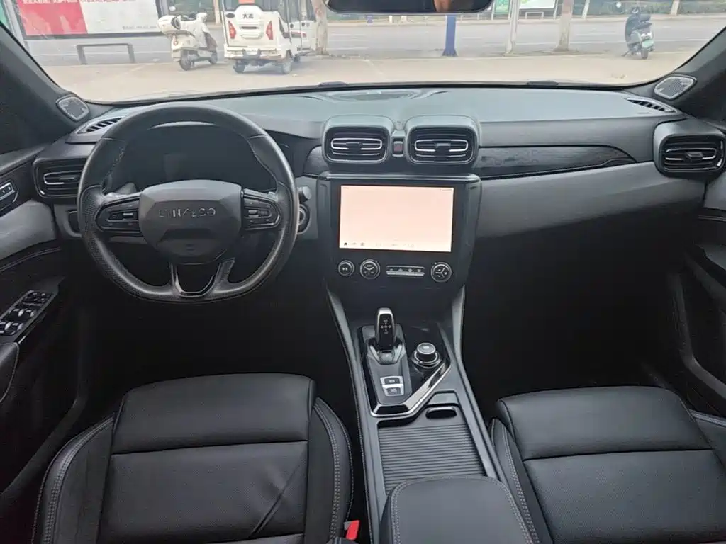Lynk & Co 03 2022 2.0TD DCT Pro купить на сайте DeffCars