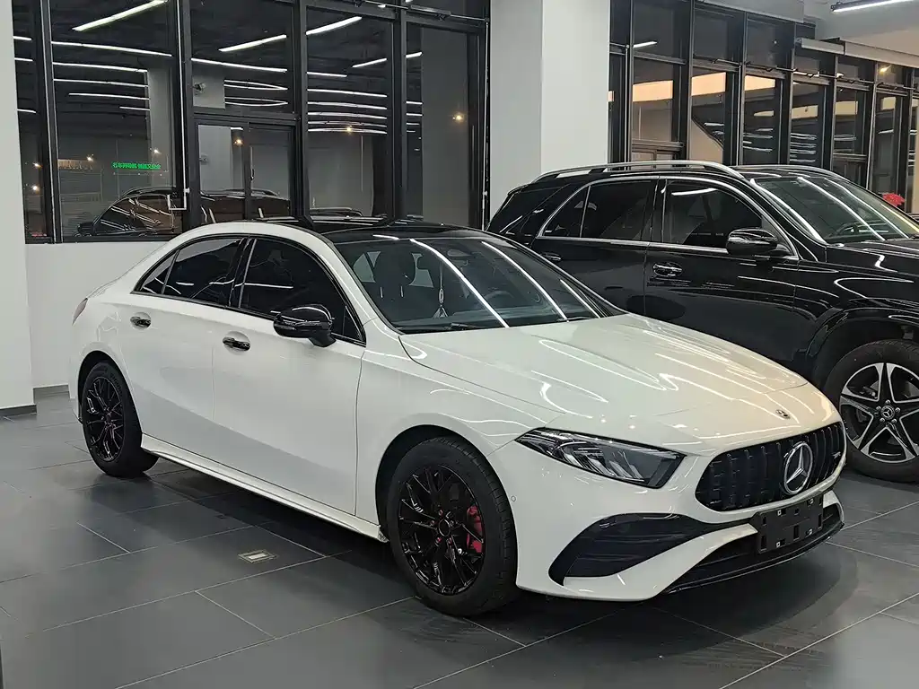 Mercedes-Benz A-Class 2024 A 200 L Fashion купить на сайте DeffCars
