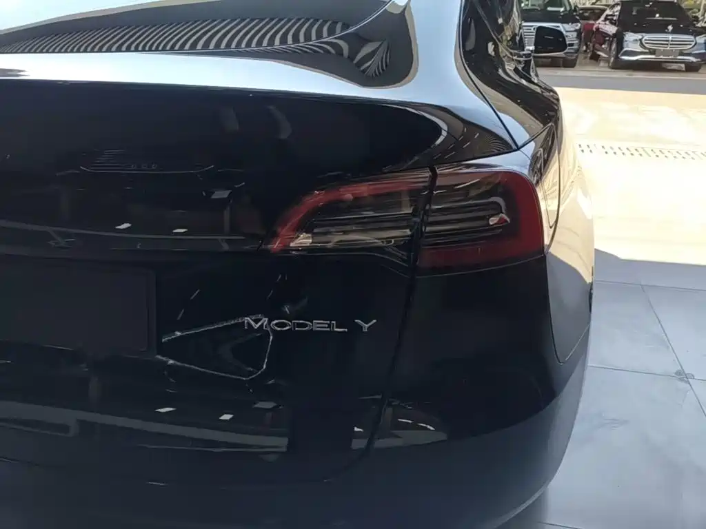 Model Y 2022 facelift rear-wheel drive version купить на сайте DeffCars