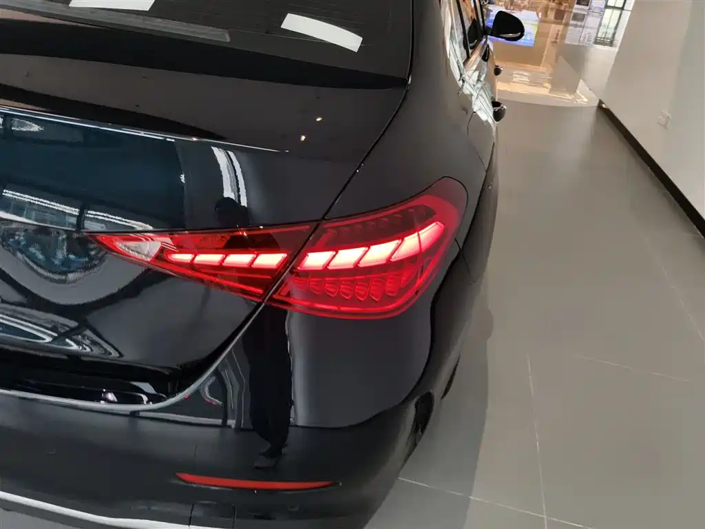 Mercedes-Benz C-Class 2023 facelift C 200 L sports version купить на сайте DeffCars