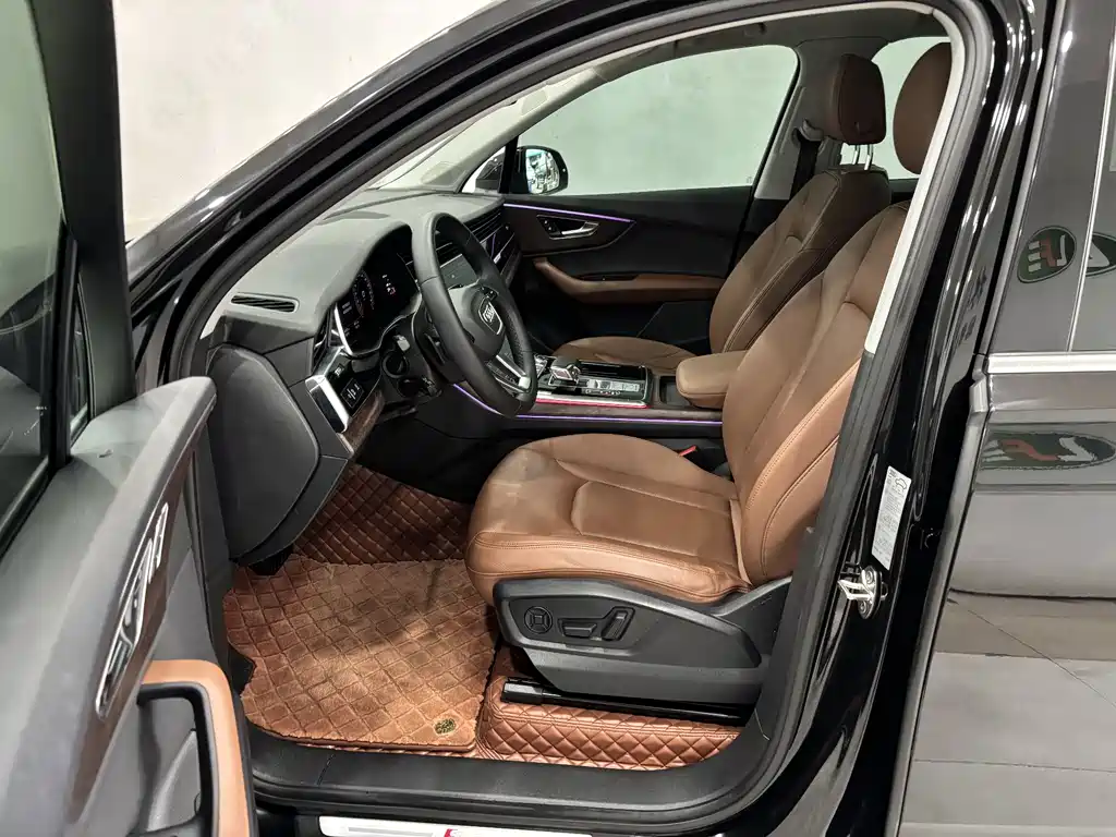 Audi Q7 2022 55 TFSI quattro S line sports купить на сайте DeffCars