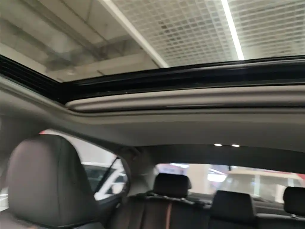 Camry 2021 2.0G Deluxe Edition купить на сайте DeffCars