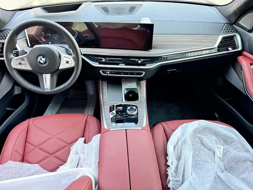 BMW X5 2025 xDrive 40Li M Sports Night Package купить на сайте DeffCars
