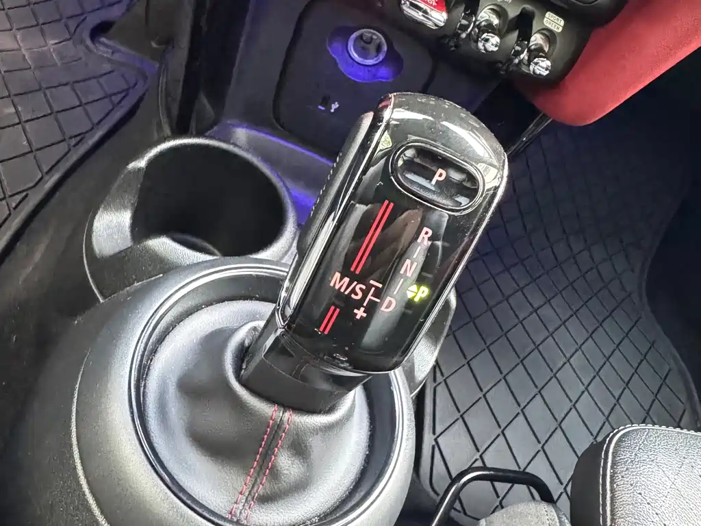 MINI 2019 2.0T COOPER S Classic купить на сайте DeffCars