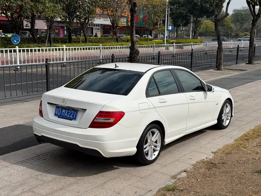 Mercedes-Benz C-Class 2013 C 180 Classic Grand Edition купить на сайте DeffCars
