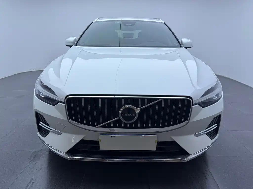 Volvo XC60 2022 B5 four-wheel drive Zhiyi Luxury Edition купить на сайте DeffCars