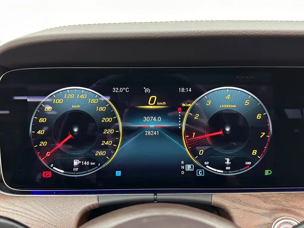 Mercedes-Benz E-Class 2021 E 300 L Luxury Model купить на сайте DeffCars