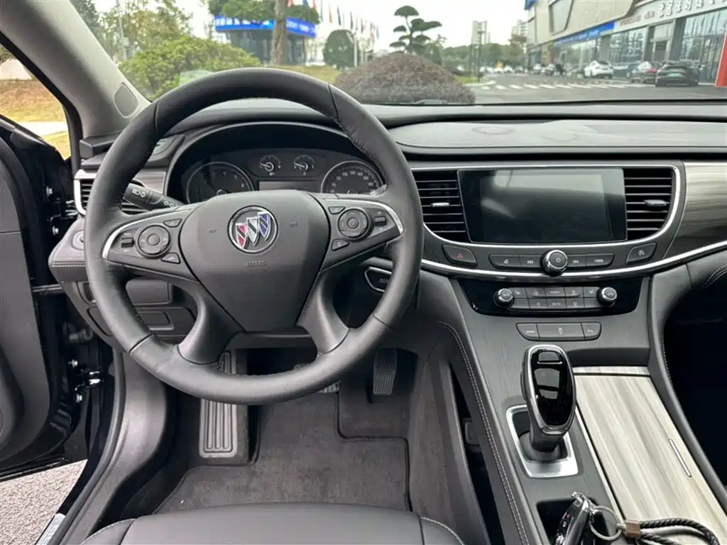 LaCrosse 2022 652T luxury model купить на сайте DeffCars