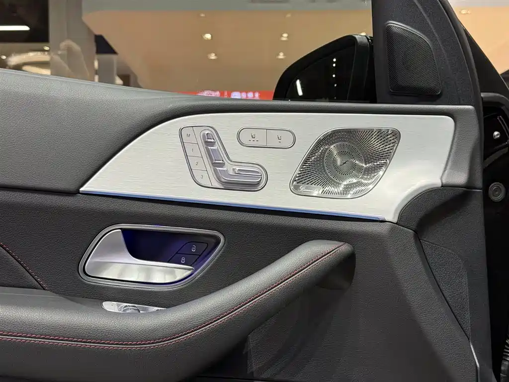 Mercedes-Benz GLE AMG 2025 facelift AMG GLE 53 4MATIC+ купить на сайте DeffCars