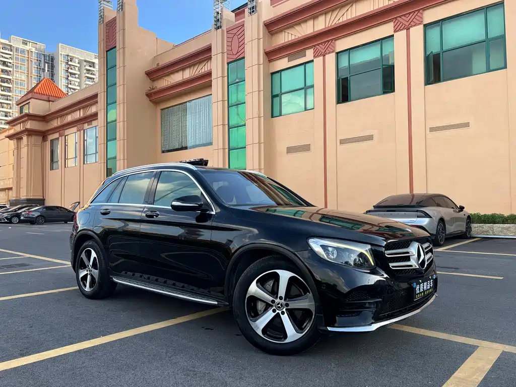 Mercedes-Benz GLC 2017 GLC 300 4MATIC Dynamic купить на сайте DeffCars