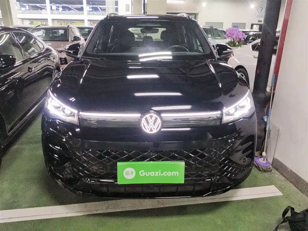 Tiguan L 2024 PRO 330TSI 2WD R-Line Zhizun Edition купить на сайте DeffCars