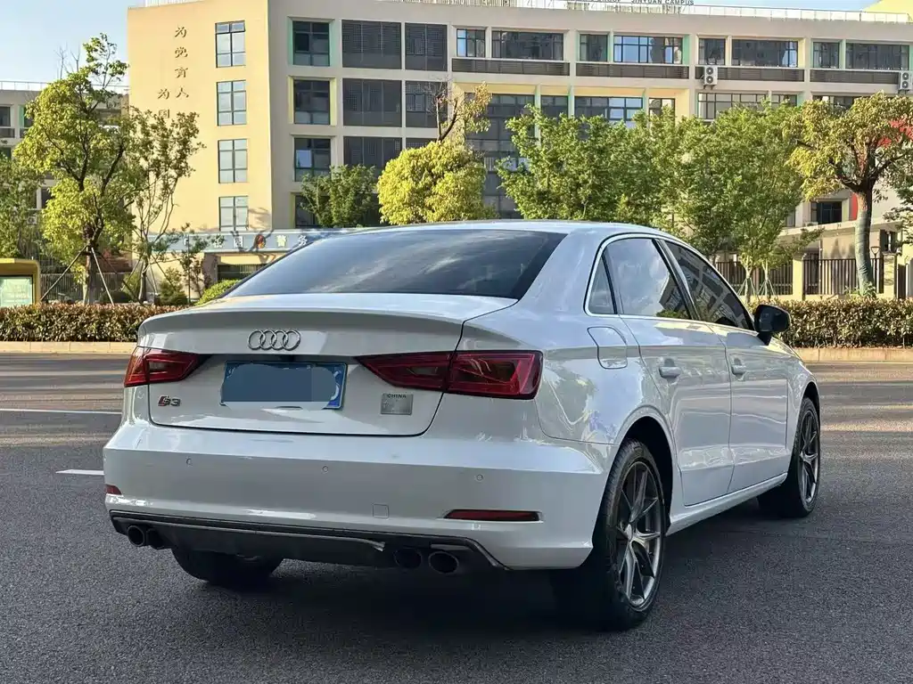 Audi A3 2014 Limousine 35 TFSI automatic comfort type купить на сайте DeffCars