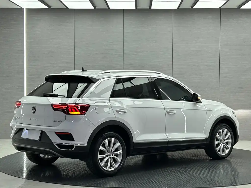 T-ROC 2022 model 280TSI DSG two-wheel drive elite PLUS купить на сайте DeffCars