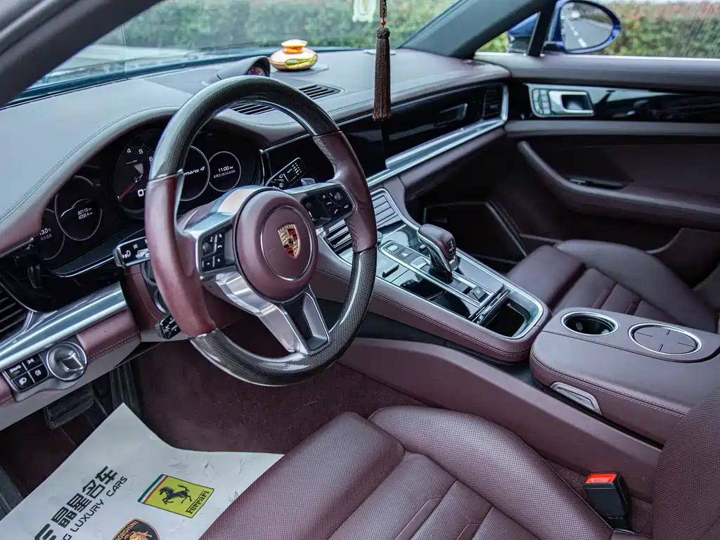 Panamera 2019 Panamera 4 Executive Extended Edition 2.9T купить на сайте DeffCars