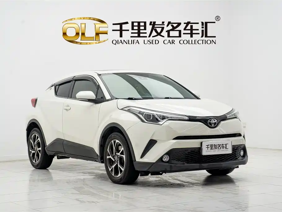 Toyota C-HR 2020 2.0L Leading Edition купить на сайте DeffCars