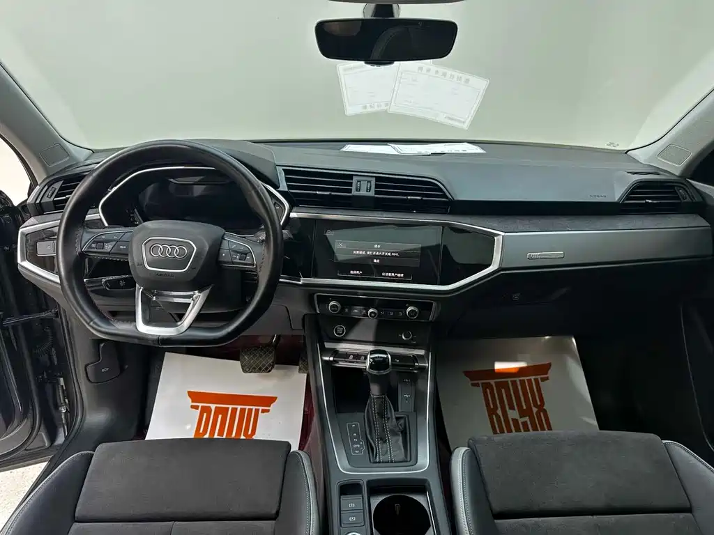 Audi Q3 2022 35 TFSI Fashionable and Dynamic купить на сайте DeffCars