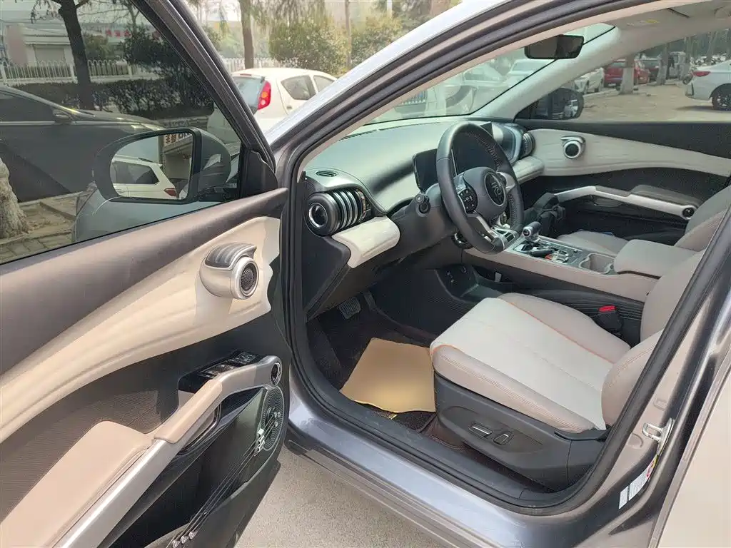 Yuan PLUS 2024 Honor Edition 430KM Transcendence купить на сайте DeffCars