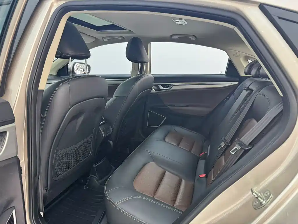 Emgrand GL 2017 1.3T DCT premium model купить на сайте DeffCars