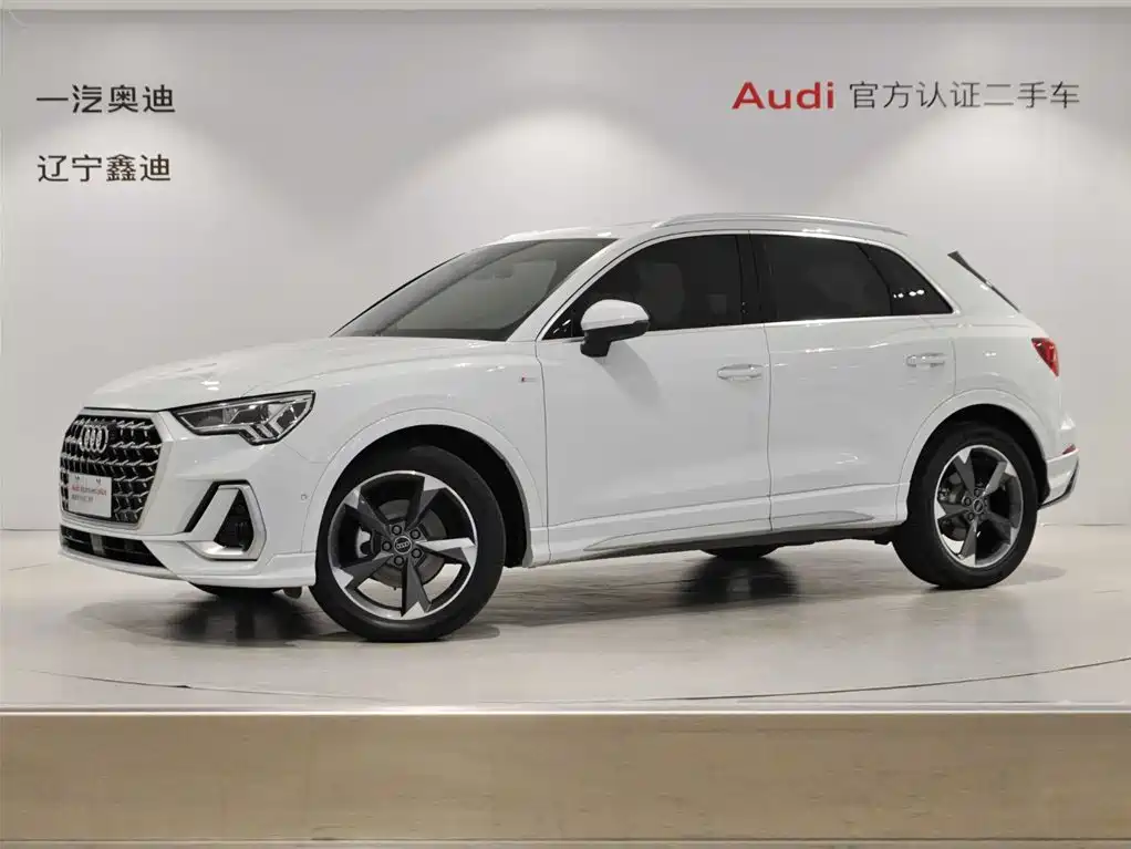 Audi Q3 2024 35 TFSI Fashionable and Dynamic купить на сайте DeffCars