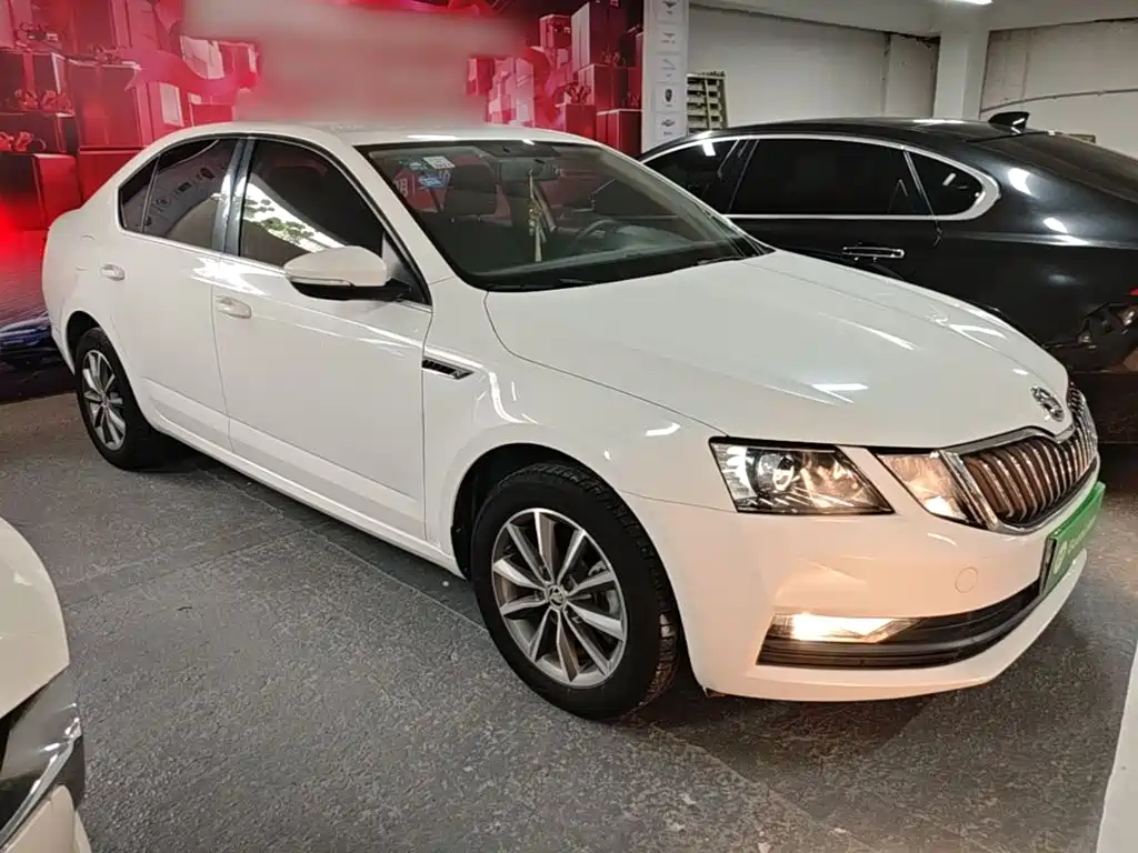 Octavia 2019 1.5L automatic comfort version купить на сайте DeffCars