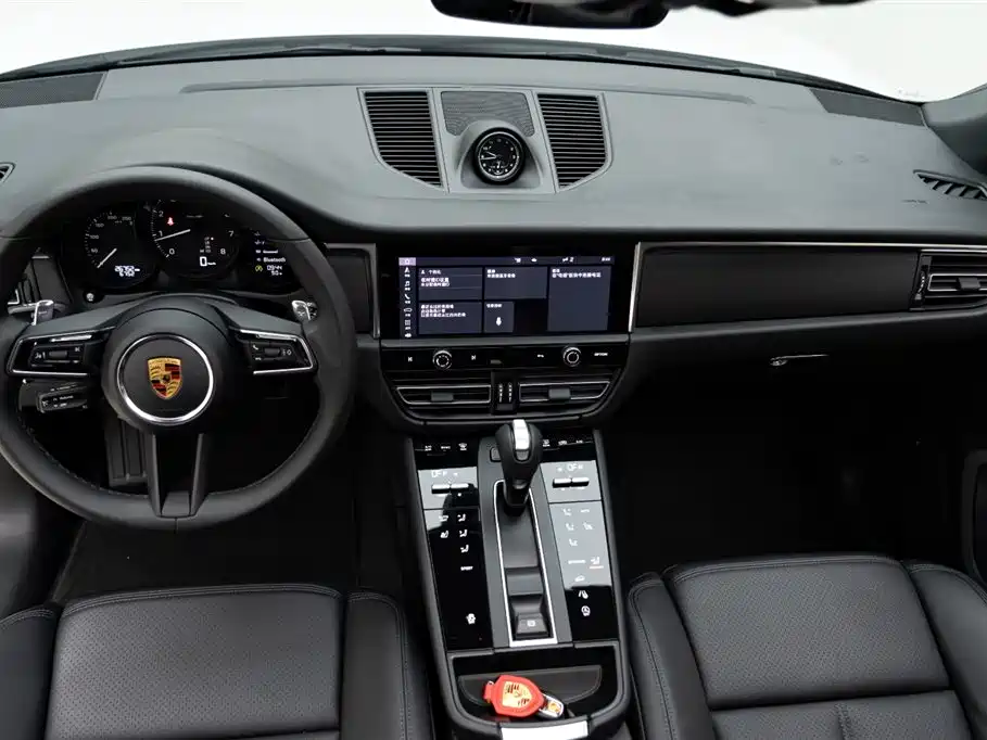 Macan 2022 Macan 2.0T купить на сайте DeffCars
