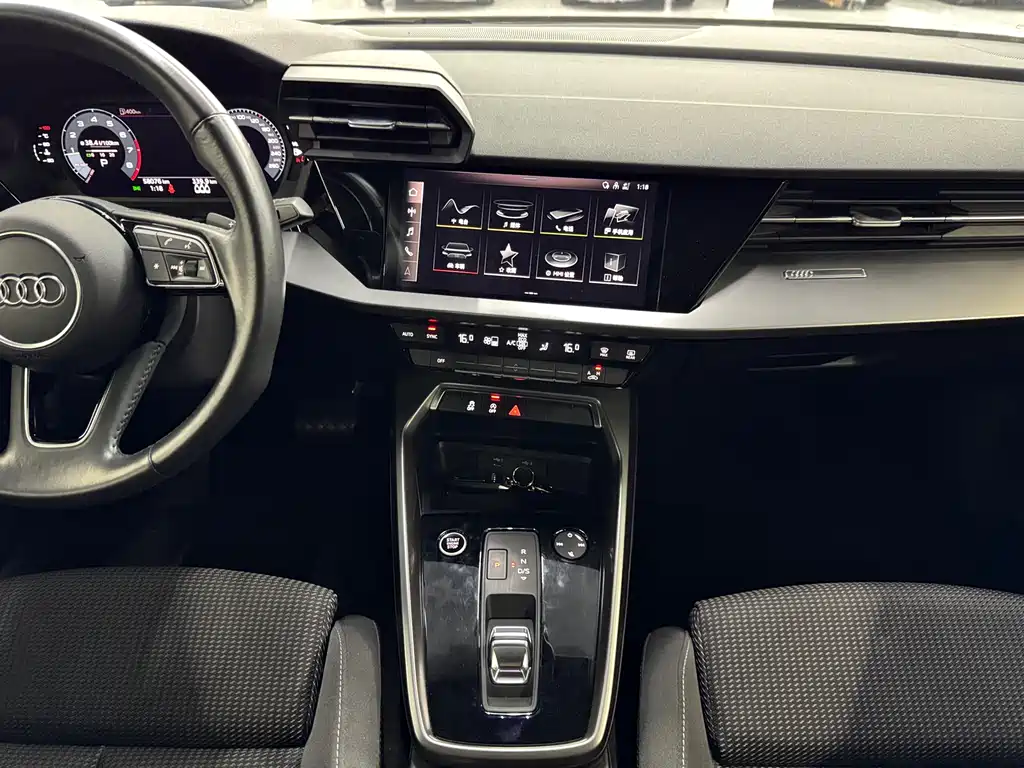 Audi A3 2021 A3L Limousine 35 TFSI aggressive and sporty купить на сайте DeffCars