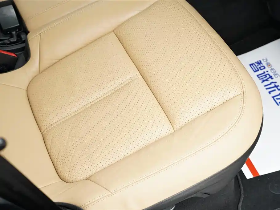 Cayenne 2014 Cayenne Platinum Edition 3.0T купить на сайте DeffCars
