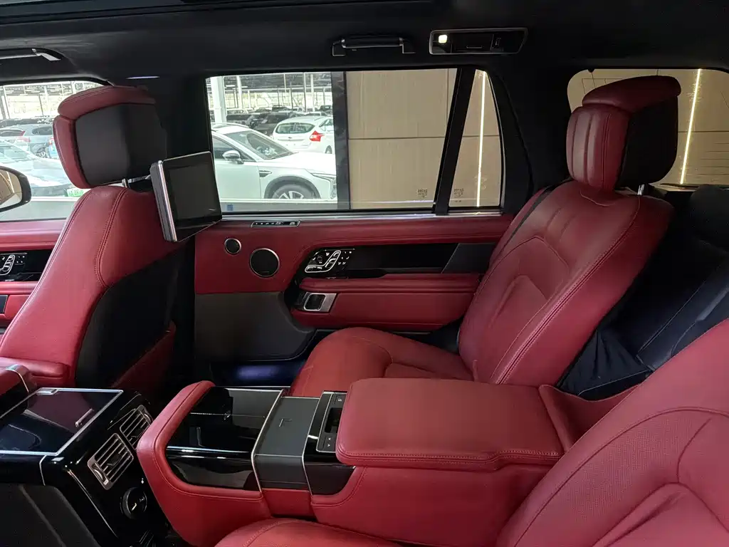 Range Rover 2022 3.0 L6 400PS Honor Creation Extended Edition купить на сайте DeffCars