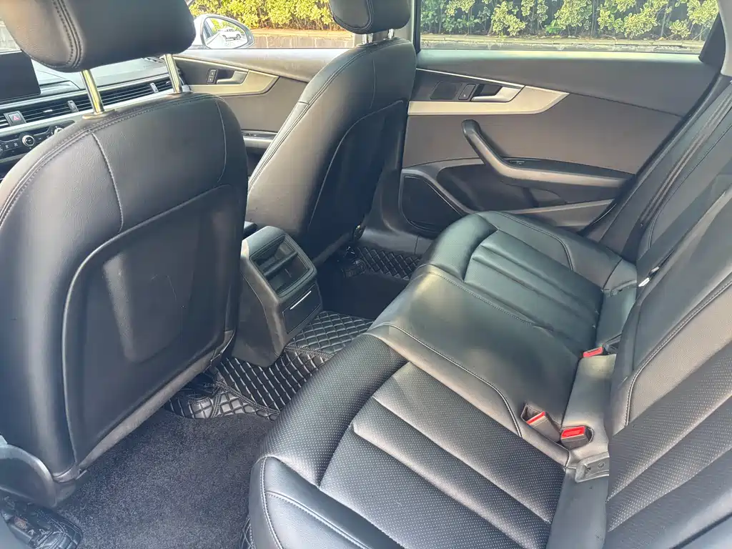 Audi A4L 2019 40 TFSI Enterprising National V купить на сайте DeffCars
