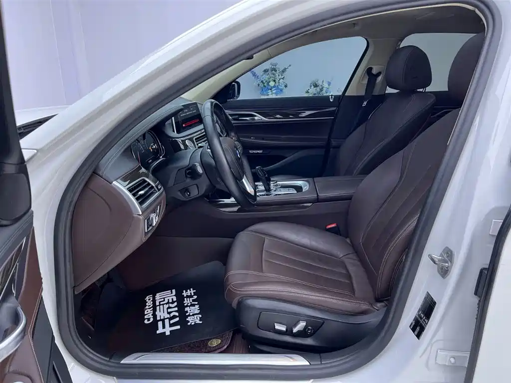 BMW 7 Series 2018 730Li Leading Excellence Package купить на сайте DeffCars