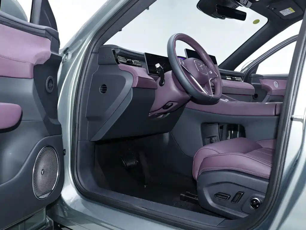 Lantu FREE 2025 FREE+ rear-wheel drive Qiankun version купить на сайте DeffCars