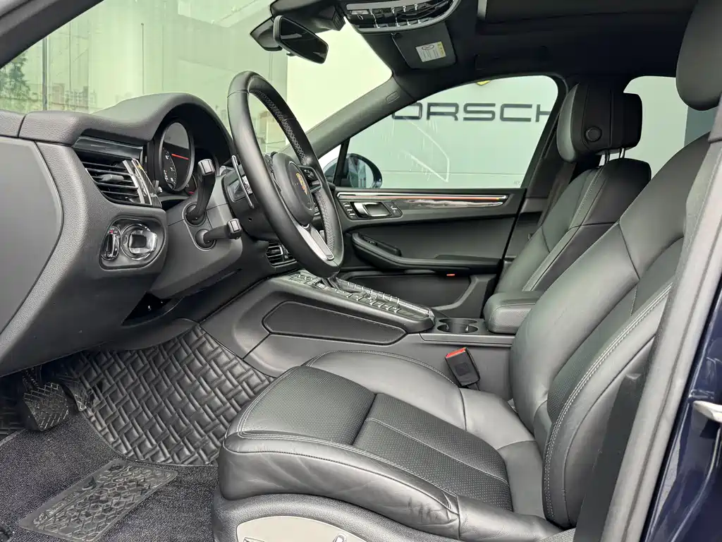 Macan 2021 Macan 2.0T купить на сайте DeffCars