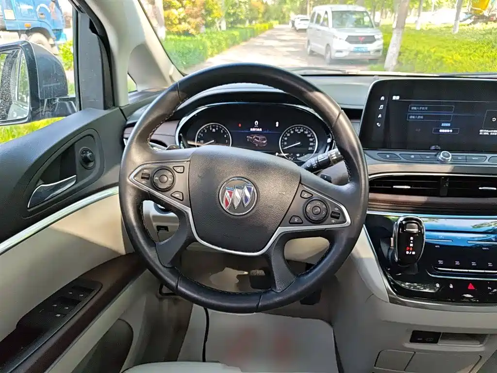 Buick GL8 2021 Land Business Class 652T Luxury купить на сайте DeffCars