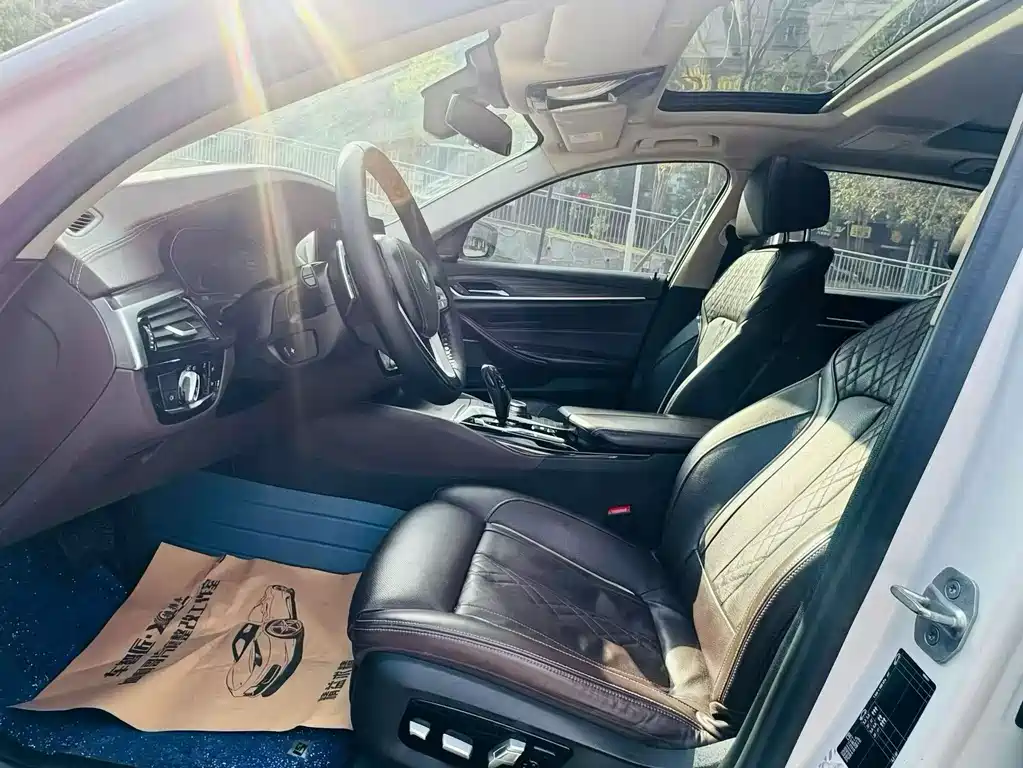 BMW 5 Series 2020 530Li Exclusive Luxury Package купить на сайте DeffCars
