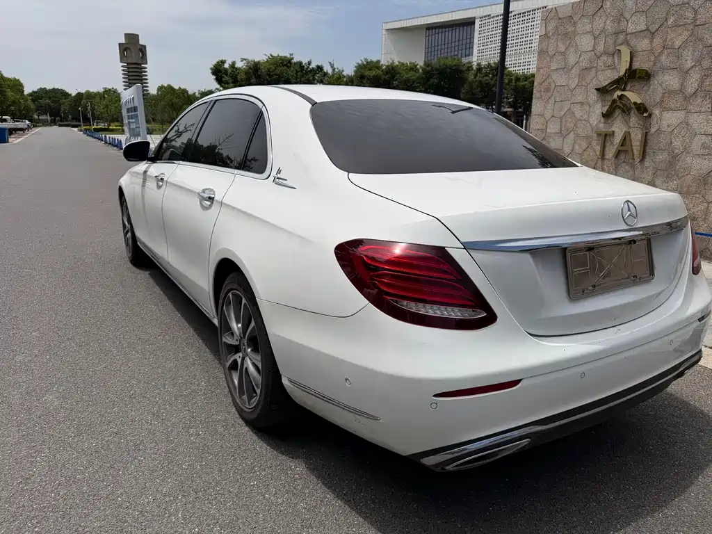 Mercedes-Benz E-Class 2019 E 260 L купить на сайте DeffCars