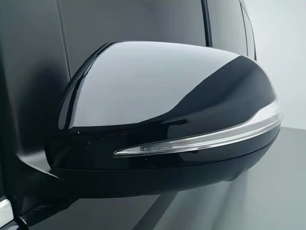 Mercedes-Benz V-Class 2020 V 260 L Long Wheelbase Luxury Edition купить на сайте DeffCars