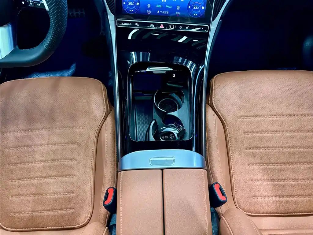 Mercedes-Benz GLC 2025 GLC 260 L 4MATIC luxury model купить на сайте DeffCars