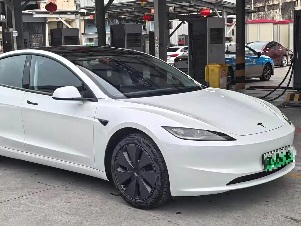 Model 3 2025 rear-wheel drive version купить на сайте DeffCars