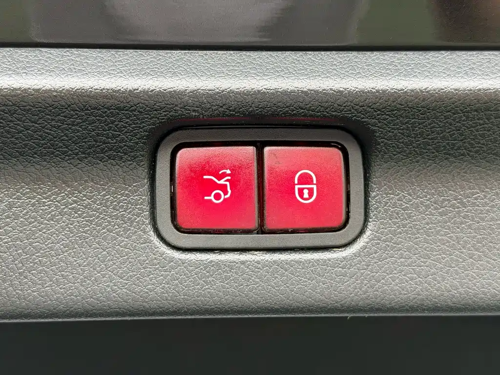 Mercedes-Benz EQE 2022 350 Pioneer Edition купить на сайте DeffCars