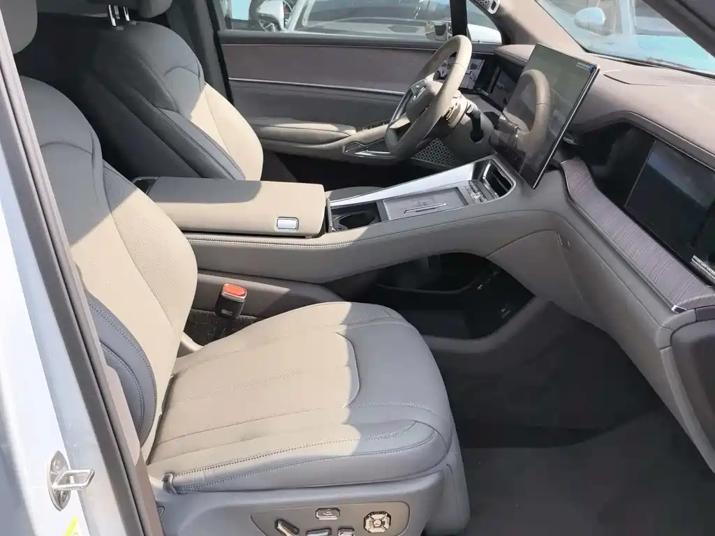 Denza N9 2025 flagship model купить на сайте DeffCars