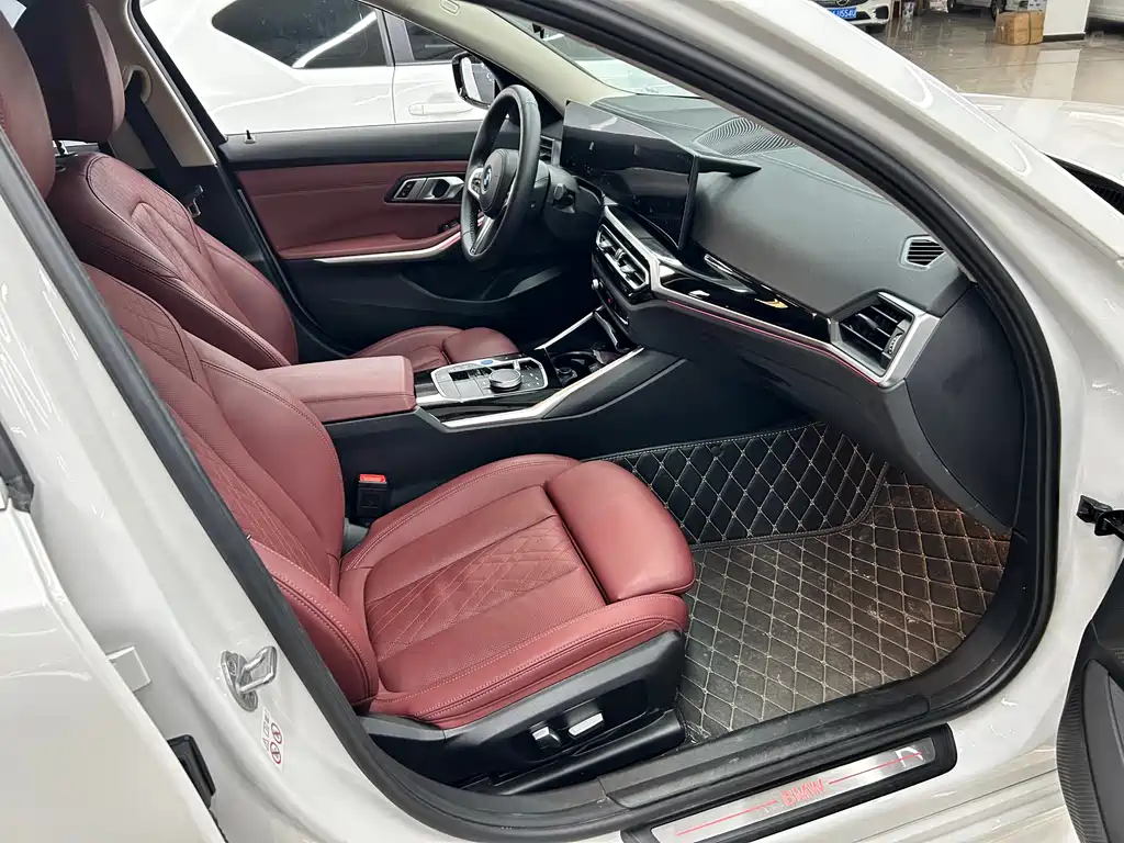BMW i3 2022 eDrive 35 L купить на сайте DeffCars