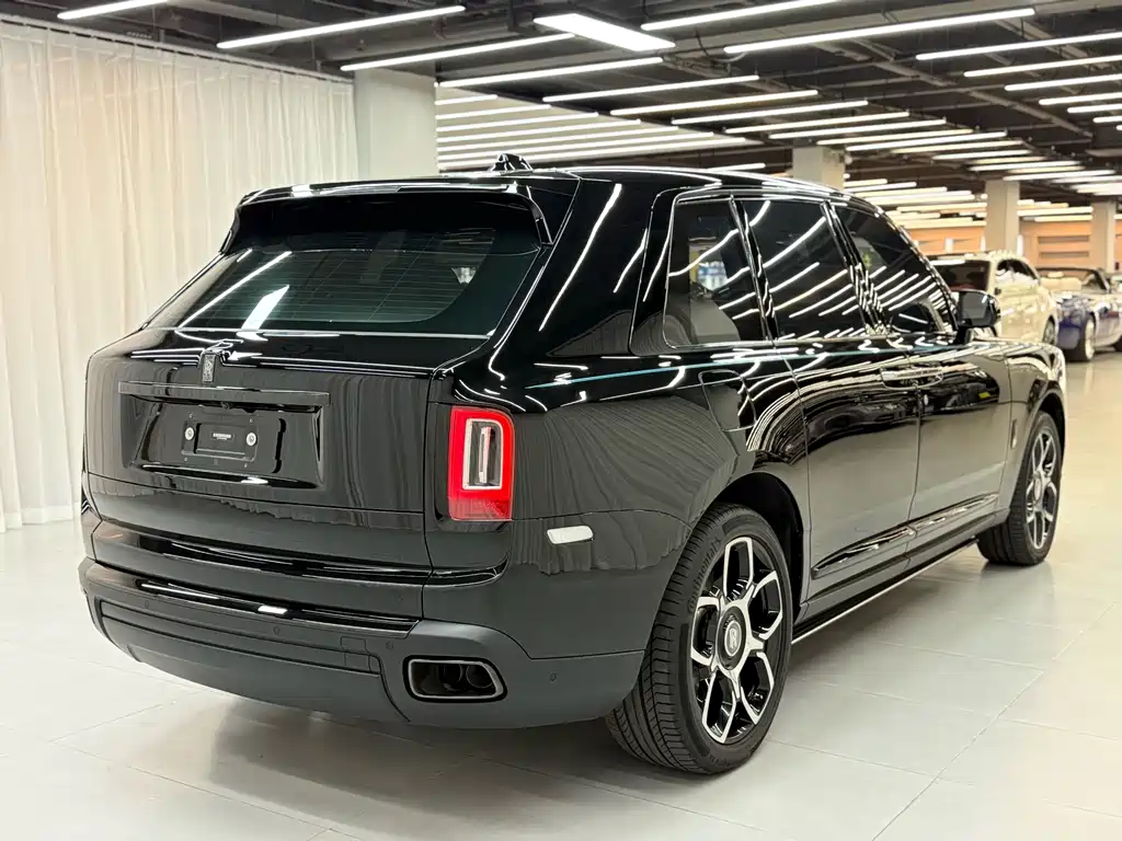 Cullinan 2020 Black Badge купить на сайте DeffCars
