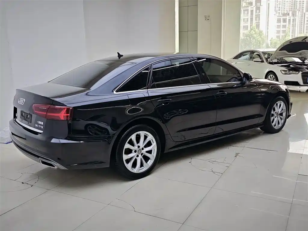 Audi A6L 2018 30th Anniversary Model 35 TFSI Fashion Model купить на сайте DeffCars