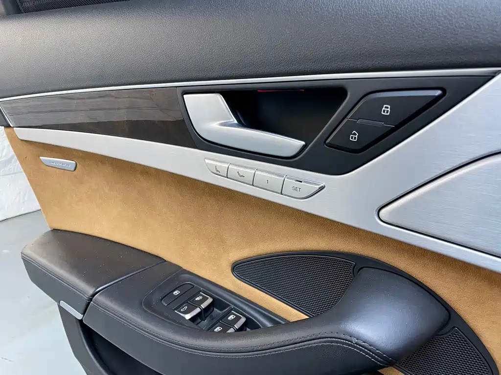 Audi A8 2017 A8L 45 TFSI quattro Leading Elite Collection Edition купить на сайте DeffCars