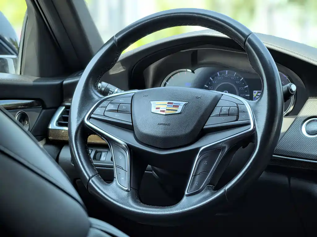 Cadillac CT6 2022 28T luxury model купить на сайте DeffCars