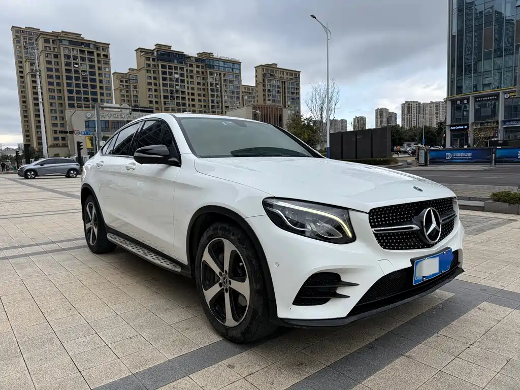 Mercedes-Benz GLC Coupe 2018 GLC 200 4MATIC Coupe SUV купить на сайте DeffCars