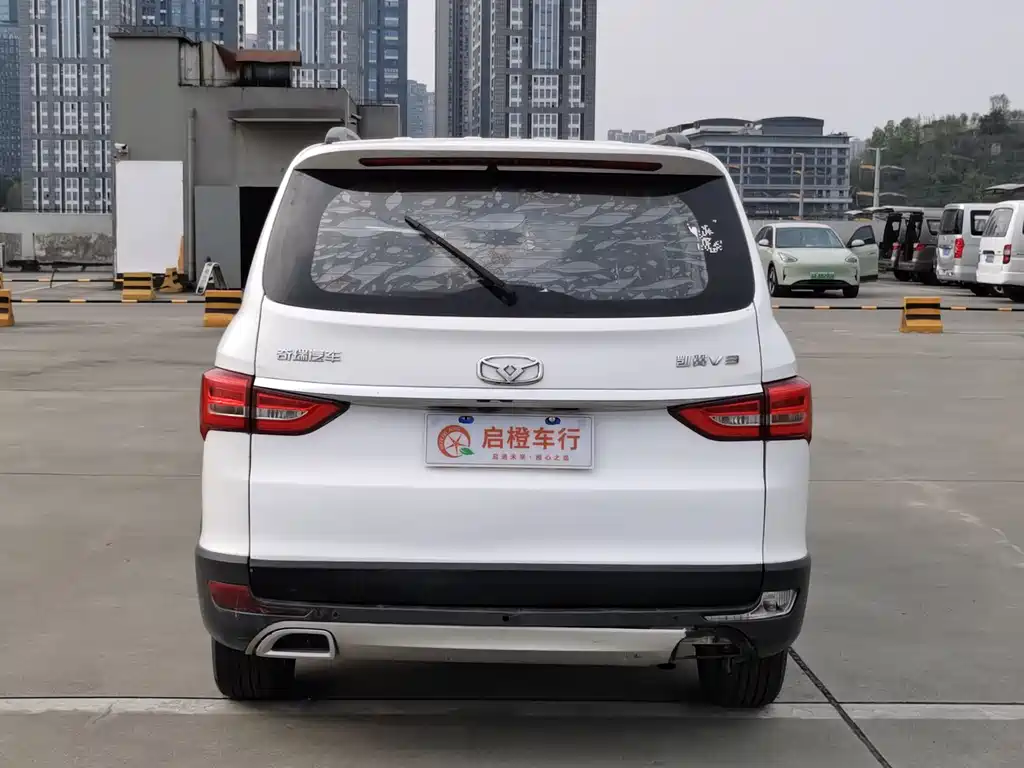 Kaiyi V3 2016 1.5L Manual Smart Link II Navigation Edition купить на сайте DeffCars