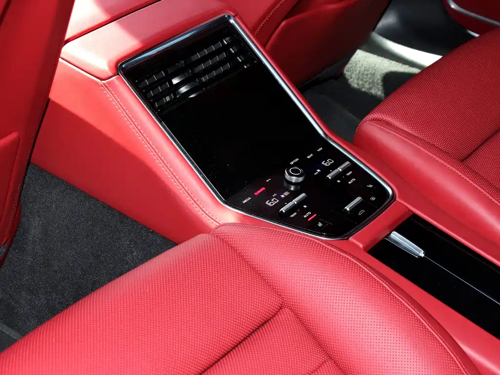 Panamera 2023 Panamera GTS 4.0T купить на сайте DeffCars