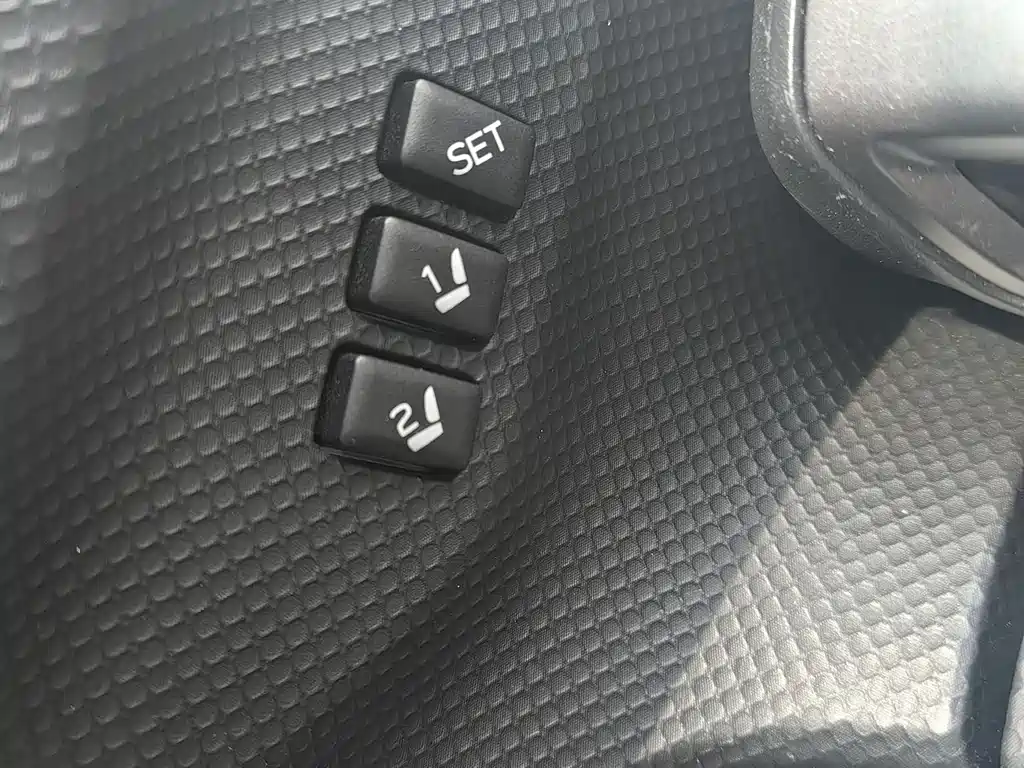 Forester 2022 2.0i AWD Deluxe Edition EyeSight купить на сайте DeffCars